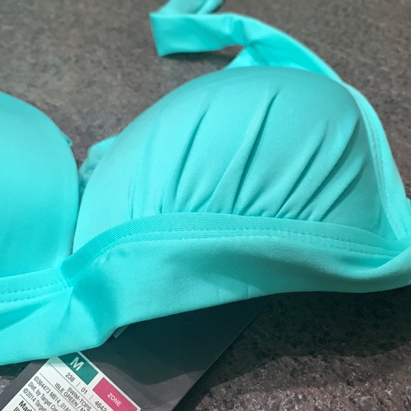 NWT-Mossimo triangle bikini top - Picture 3 of 8